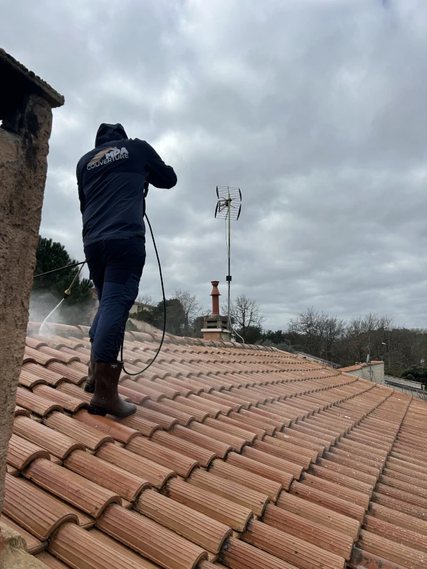 entretien de toiture dans le var